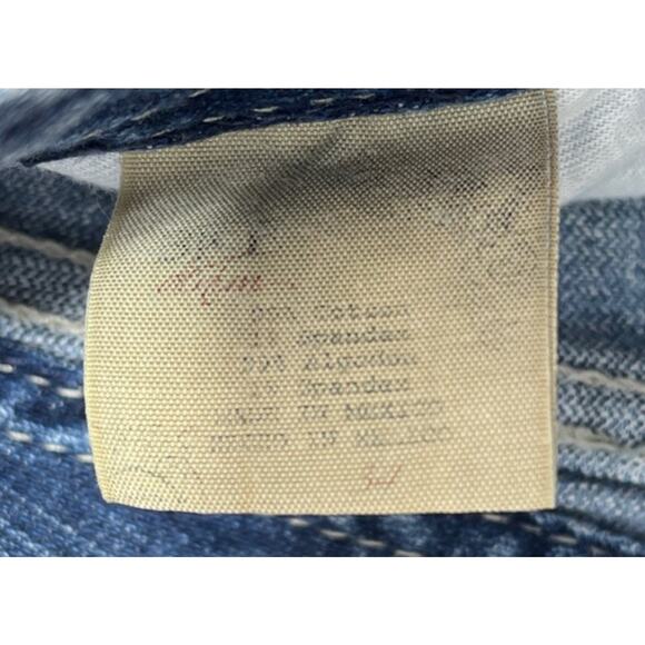 BKE Buckle Lily Denim Capri Jeans Womens Size 35x23 Stretch Blue Denim - Picture 4 of 7